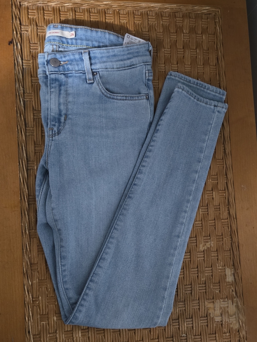 Levi's Light Blue Skinny Jeans — Classic Stretch Slim